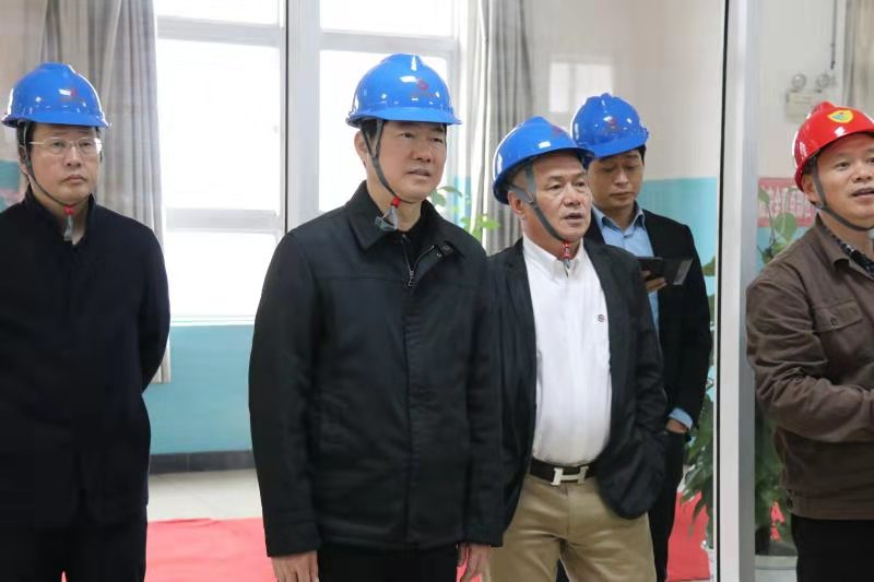 福建省十二届人大法制委员会主任委员一行到我司旅行调研